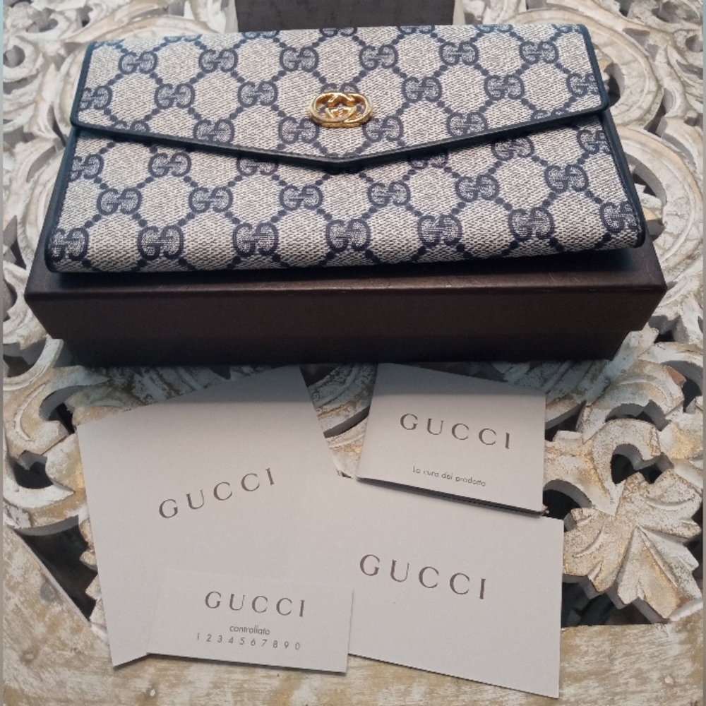 Vintage Gucci GG Checkbook Wallet - 100% Authentic